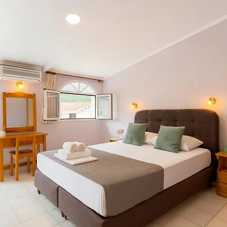 安妮莫斯公寓式酒店 3*