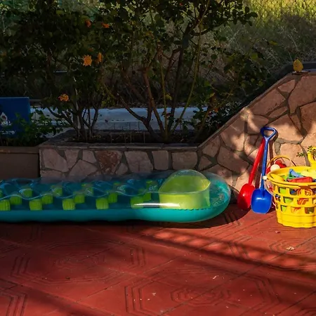 Apart Otel Anemos & 3*