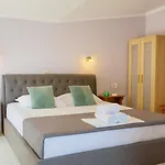 Anemos & Lejlighedshotel Poros (Kefalonia)