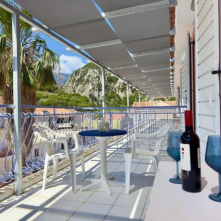 Aparthotel Anemos & Poros (Kefalonia)