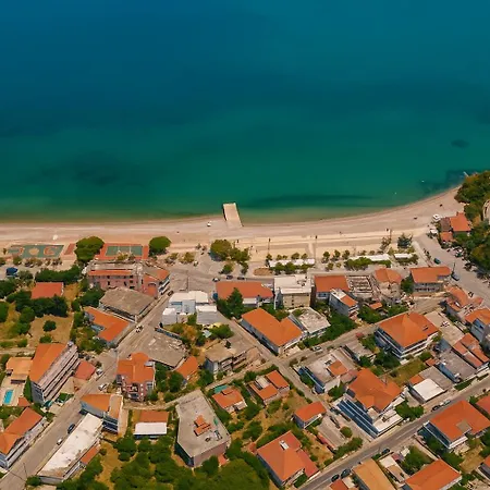 Anemos & Aparthotel 2*
