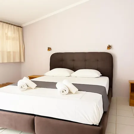 Anemos & Aparthotel 2*