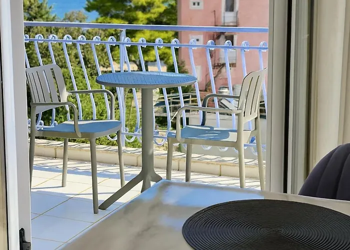 Anemos & Aparthotel Poros (Kefalonia)