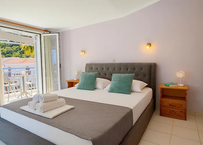 Aparthotel Anemos &