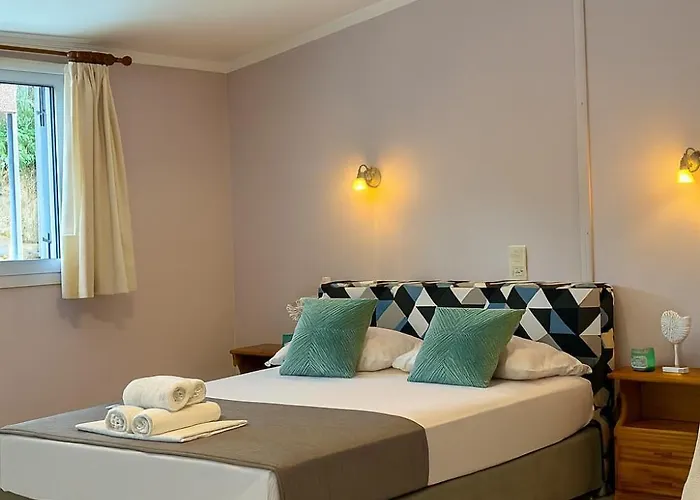 Anemos & 3* Poros (Kefalonia)