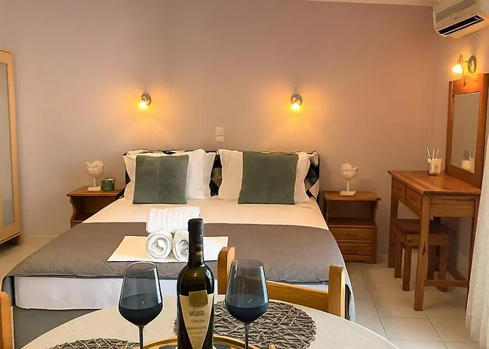 Aparthotel Anemos & 3*