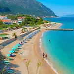 Anemos & Hotel de apartamente 3*