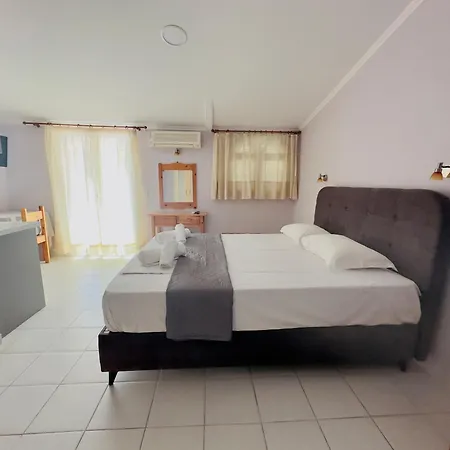 Anemos & 2* Poros (Kefalonia)